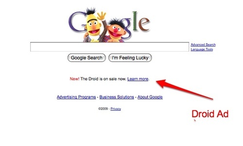 Google โฆษณา Motorola Droid ในหน้า Google Home Page