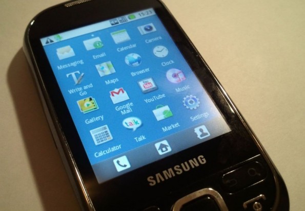 Samsung เตรียมปล่อย android จิ๋วสำหรับสาวๆ