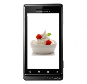 ตอกย้ำข่าว Droid 2 ออกขายวันแม่ Droid เจอโรคเลื่อนแก้ Froyo ไปหลังวันแม่ ??