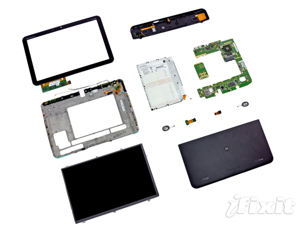 จับ Motorola Xoom มาแล่ออกเป็นชิ้นๆ