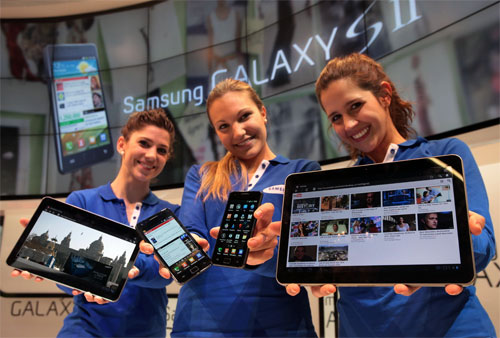 หลุดหน้างาน MWC : ภาพพร้อมสเปคยืนยัน Samsung Galaxy S II และ Galaxy Tab II