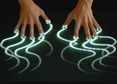 หลังจาก 4 ปีแห่งความพยายาม ศาลตัดสิน Apple ไม่ให้ครอบครองชื่อ Multi-touch