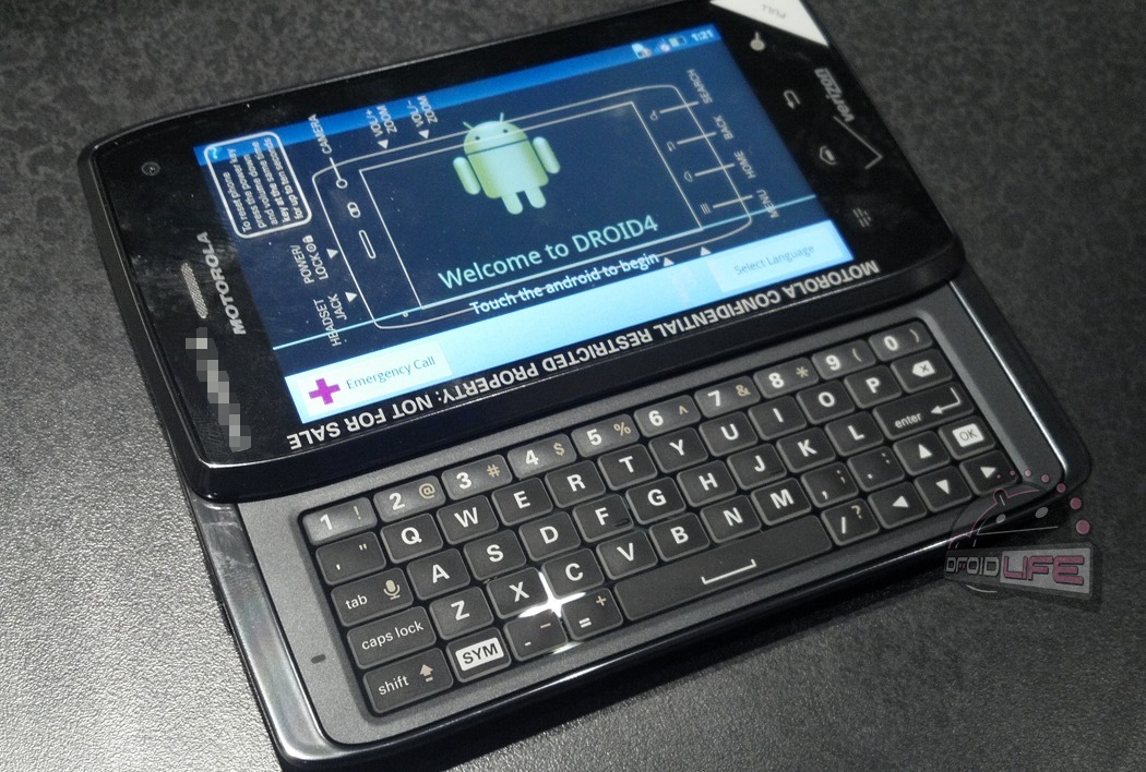 Droid 3 ยังไม่เข้าไทยแต่ Droid 4 มีรูปหลุดมาแล้ว