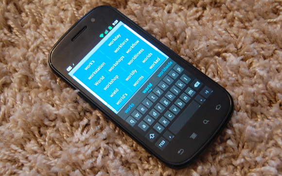 มีไอศครีมมาให้ชิม.. Ice Cream Sandwich Keyboard ใครก็ลงได้ไม่ต้อง Root