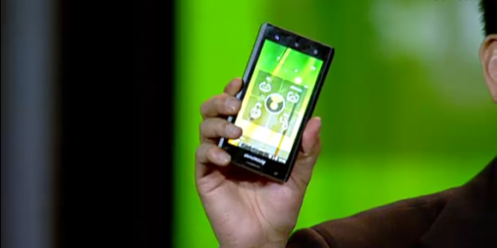 [CES 2012] Lenovo K800 มือถือ Android ตัวแรกพลัง Intel Medfield