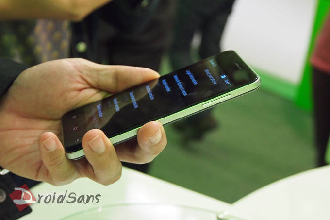 DroidSans Preview : OPPO Finder . .  Android สุดบาง 6.65 มิลลิเมตร