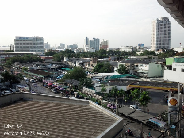 DroidSans Review : Motorola RAZR MAXX อัพแค่ ICS แต่เหมือนตายแล้วเกิดใหม่