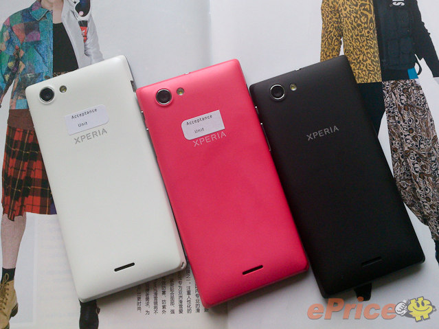 เผยเบื้องหลัง Sony Xperia J (ST26i) แบบจะจะ