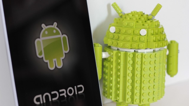 อยากได้น้องหุ่น android ไปประกอบเองที่บ้าน ขอเชิญสนับสนุน LEGO Andy Bugdroid