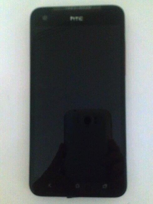 ภาพหลุด!!! สมาร์ทโฟน HTC หรือนี่จะเป็นรุ่นต่อจาก ONE X???