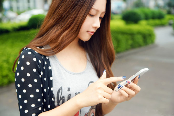 สำนักงานสิ่งแวดล้อมเยอรมันโวย มือถือฝังแบตเตอรี่ไม่สมควรนำมาขาย