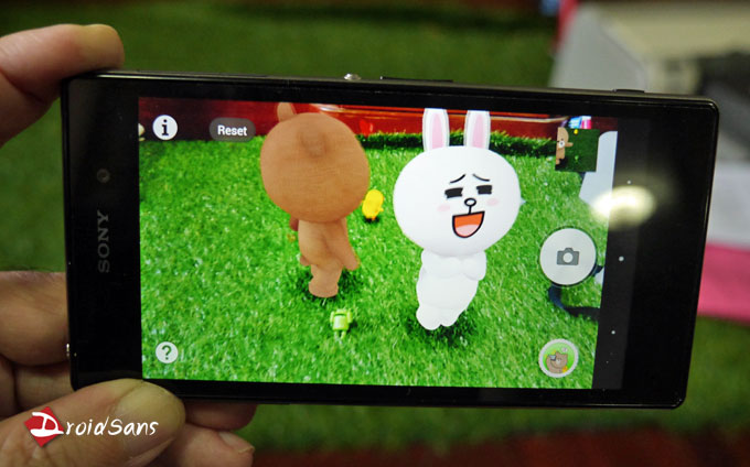พิเศษเฉพาะ Sony Xperia Z1 กับ AR Effect for LINE ถ่ายรูปกับ Cony , Brown และ Sally ในแบบ 3 มิติ