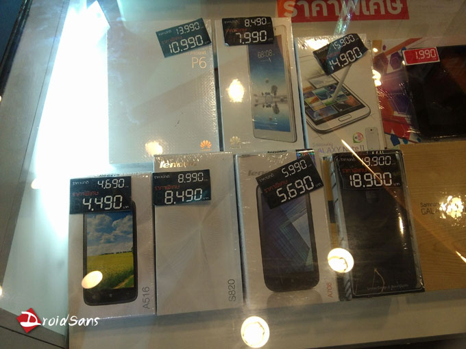 เดินเล่นดูราคามือถืองาน Jaymart ที่เซ็นทรัลลาดพร้าว