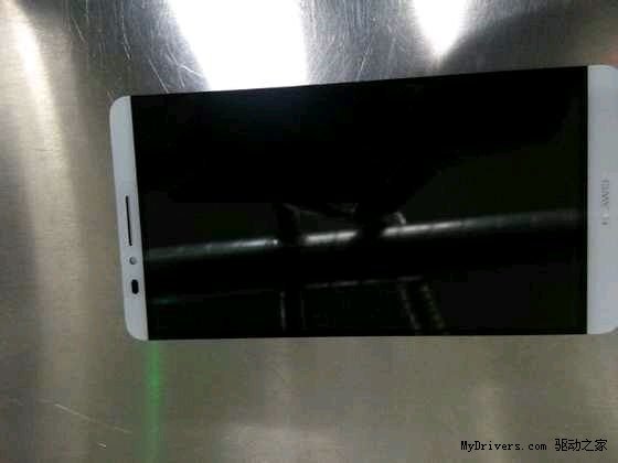 ขอบไปไหน…ภาพหลุด Huawei Ascend D3 มือถือเรือธงไร้ขอบจาก Huawei