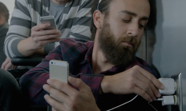 iPhone แบตห่วยจริงเหรอ? Android แบตยิ่งเยอะยิ่งดี?