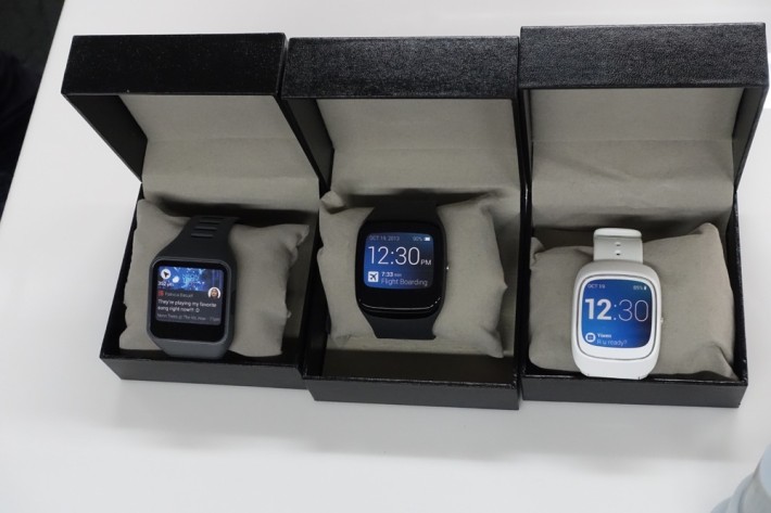 แอบดูหน้าตาเครื่องต้นแบบ Moto 360 ก่อนจะเป็นแบบที่เราเห็นในปัจจุบัน