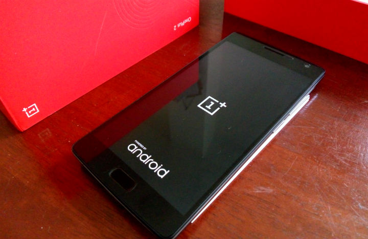 Unbox : ครั้งแรกกับการแกะกล่องลองสัมผัส OnePlus 2