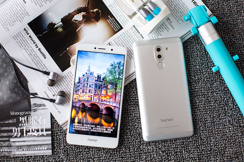 เปิดตัว Huawei Honor 6X มือถือกล้องคู่ในราคา 5,000 นิดๆ พร้อมโหมดถ่ายภาพ Depth Effect และ Control Focus