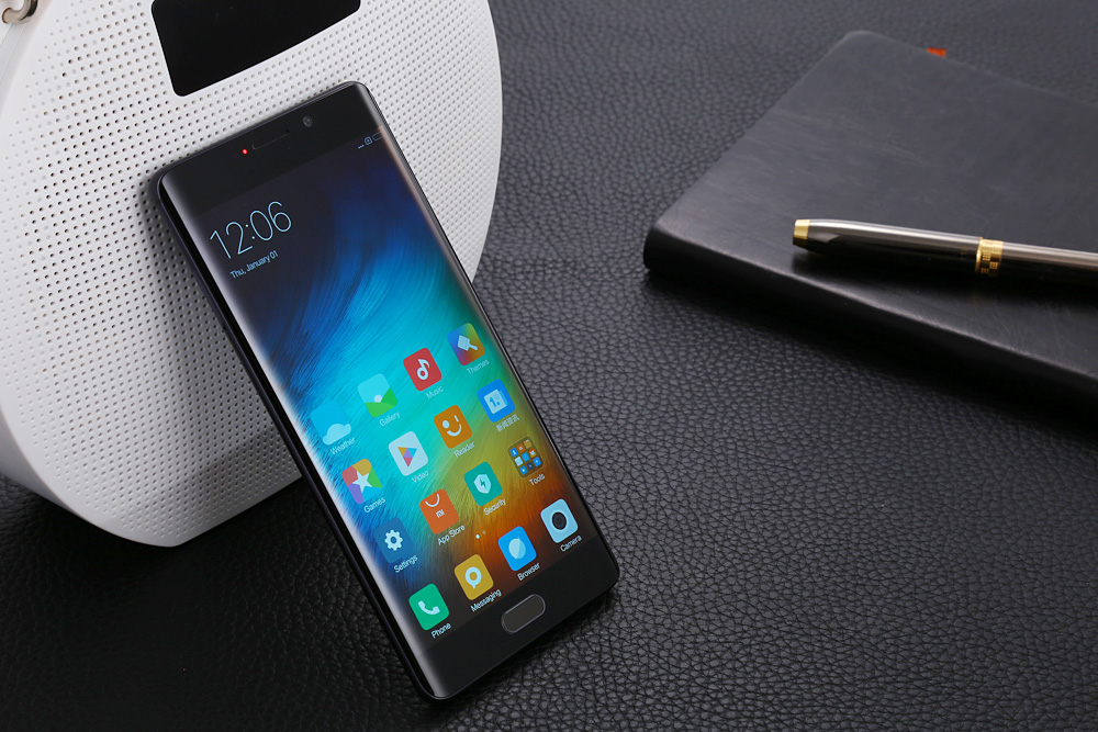 Xiaomi เซ็นต์สัญญากับ Samsung เตรียมนำจอ OLED มาใช้กับเรือธงรุ่นใหม่ในปีหน้า
