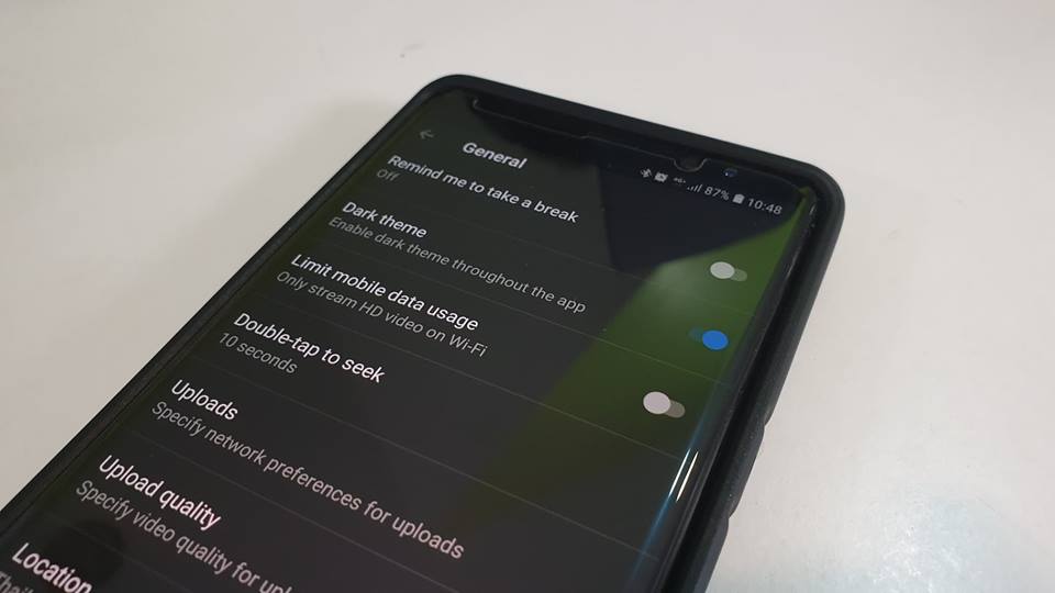 Google ยืนยัน Dark Mode ช่วยประหยัดแบตเตอรี่ในมือถือที่ใช้หน้าจอ OLED ได้จริง