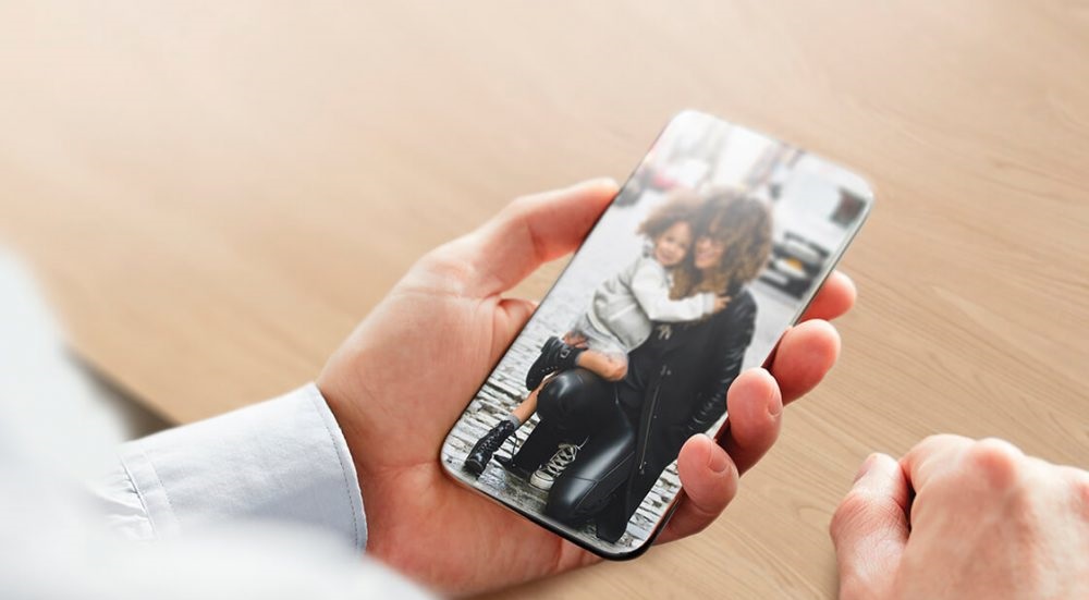 iPhone รุ่นปี 2019 จะมีรอยแหว่งที่เล็กลง หลังพัฒนาเทคโนโลยีเซ็นเซอร์ใต้หน้าจอสำเร็จ