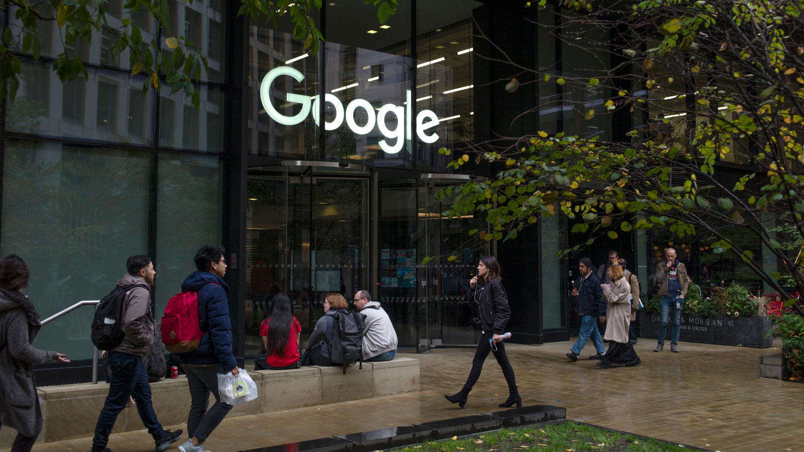 ชัยชนะของ Google ในศาลยุโรปว่าด้วยเรื่อง right to be forgotten หรือ “สิทธิ์ที่จะถูกลืม”